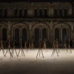 Remo Salvadori: Un Itinerario Artistico attraverso Tre Luoghi Simbolo di Milano