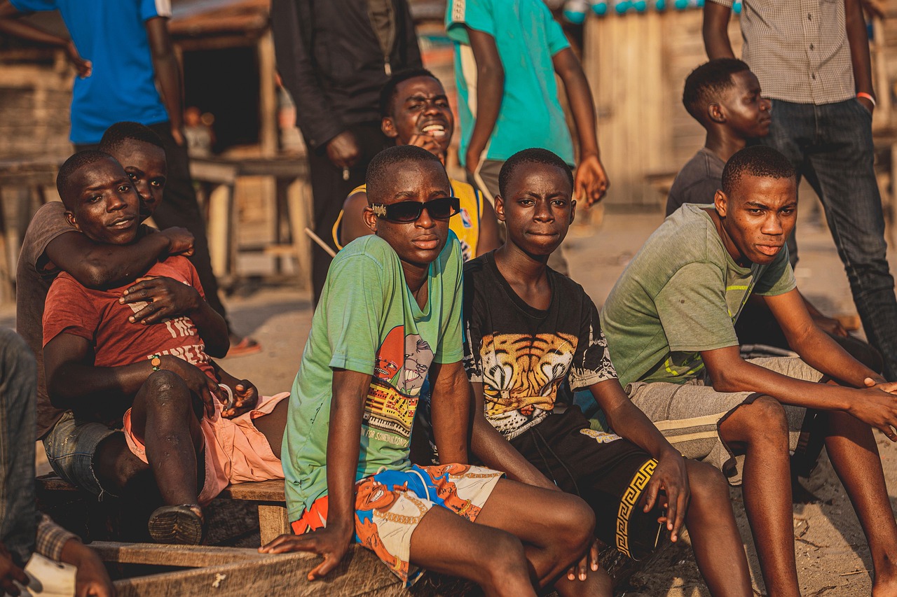 Minori stranieri non accompagnati in Lombardia: aperto il nuovo bando per i tutori volontari
