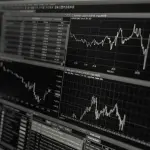 Investire in ETF: pro e contro, rischi reali e come usarli senza farsi illusioni