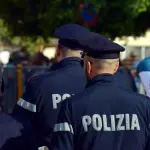 Via Oropa, intervento della Polizia in uno stabile abbandonato: dieci persone denunciate