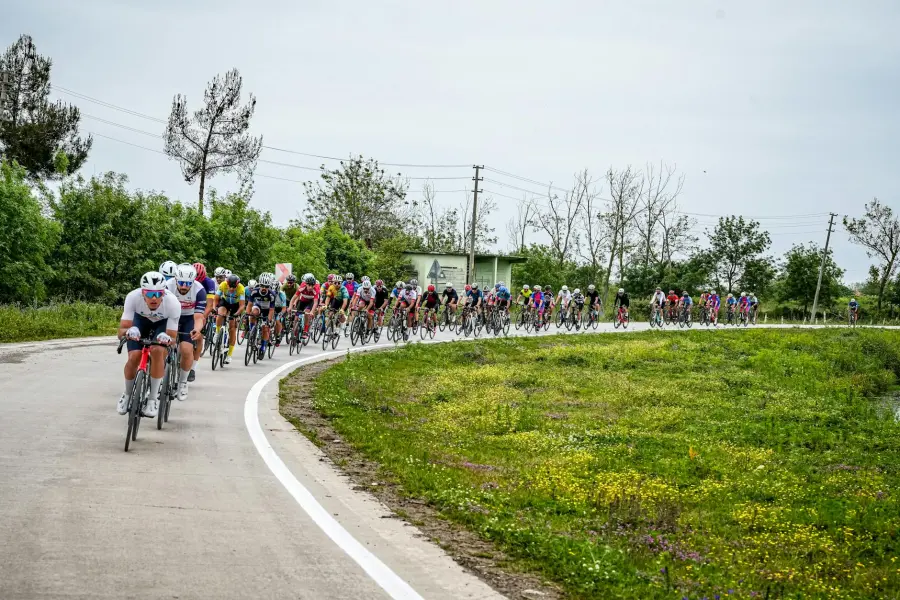 Milano, Giro d’Italia il 24 maggio: strade chiuse e divieti sul percorso