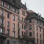 La sicurezza nei condomini: a Milano Grate a scomparsa e il superamento del decoro architettonico