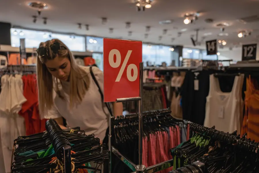 Saldi estivi 2026 a Milano: la data ufficiale e le regole da conoscere
