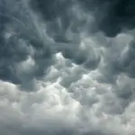 Caldo record a Milano, tregua in arrivo: cresce il rischio di nubifragi