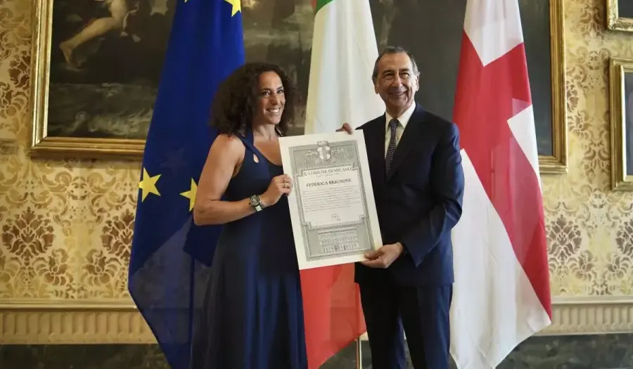 Federica Brignone riceve l'Ambrogino d'oro