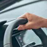 Milano rilancia il car sharing: nuovo bando, più auto elettriche e servizio fino al 2030