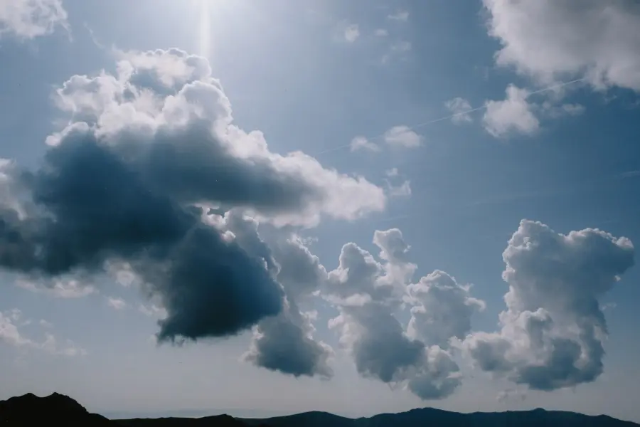 Meteo Milano, dopo caldo e afa arriva la svolta: pioggia e temperature fino a 19 gradi