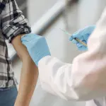 Nuovo piano vaccinale in Lombardia: quali vaccini si potranno fare in farmacia