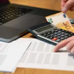 Bollette luce e gas in Lombardia, la spesa cresce in tutte le province: rincari fino al 40%