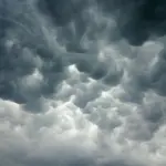 Milano verso la svolta meteo: pioggia da mercoledì e termometri in forte discesa